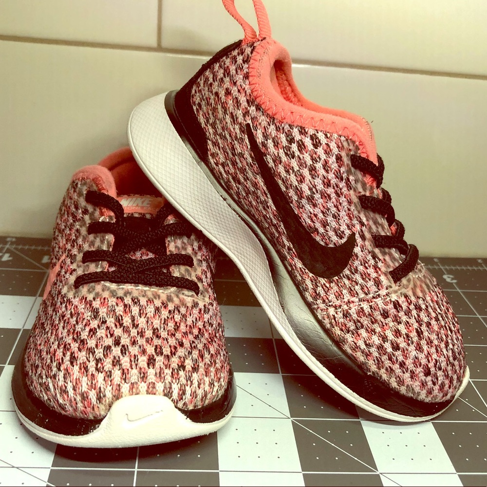 Toddler Nike shoes